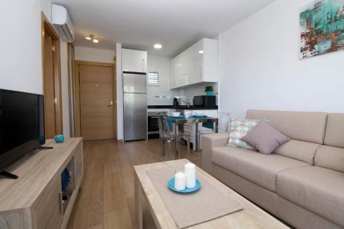 Vistamarina B208 By Ivi Real Estate Apartment Torremolinos Bagian luar foto
